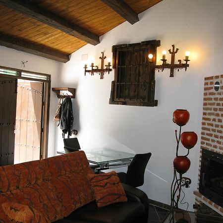 Casa De Cucu Navaluenga Villa Ávila Exterior photo